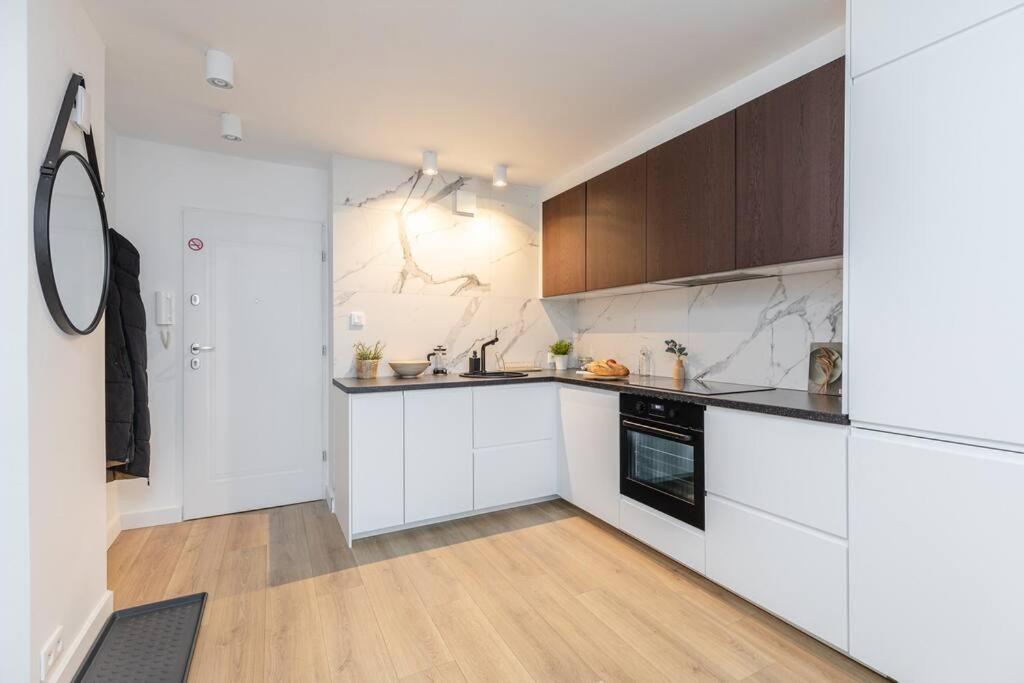 Superapart Jana Pawla Ii, Apt 302 Cozy Urban Retreat, Perfect For Couples Варшава Екстер'єр фото